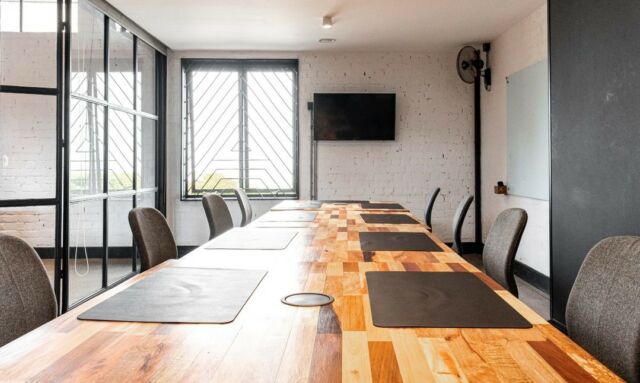 No more cramped coffee shop meetings! ☕ Upgrade to our stylish, fully-equipped meeting rooms at Kikao 64 for a seamless experience. Visit us on Kenyatta St, Eldoret, opposite Santuri Court or Contact us at 0706767063 
#Kikao64 #MeetingRooms